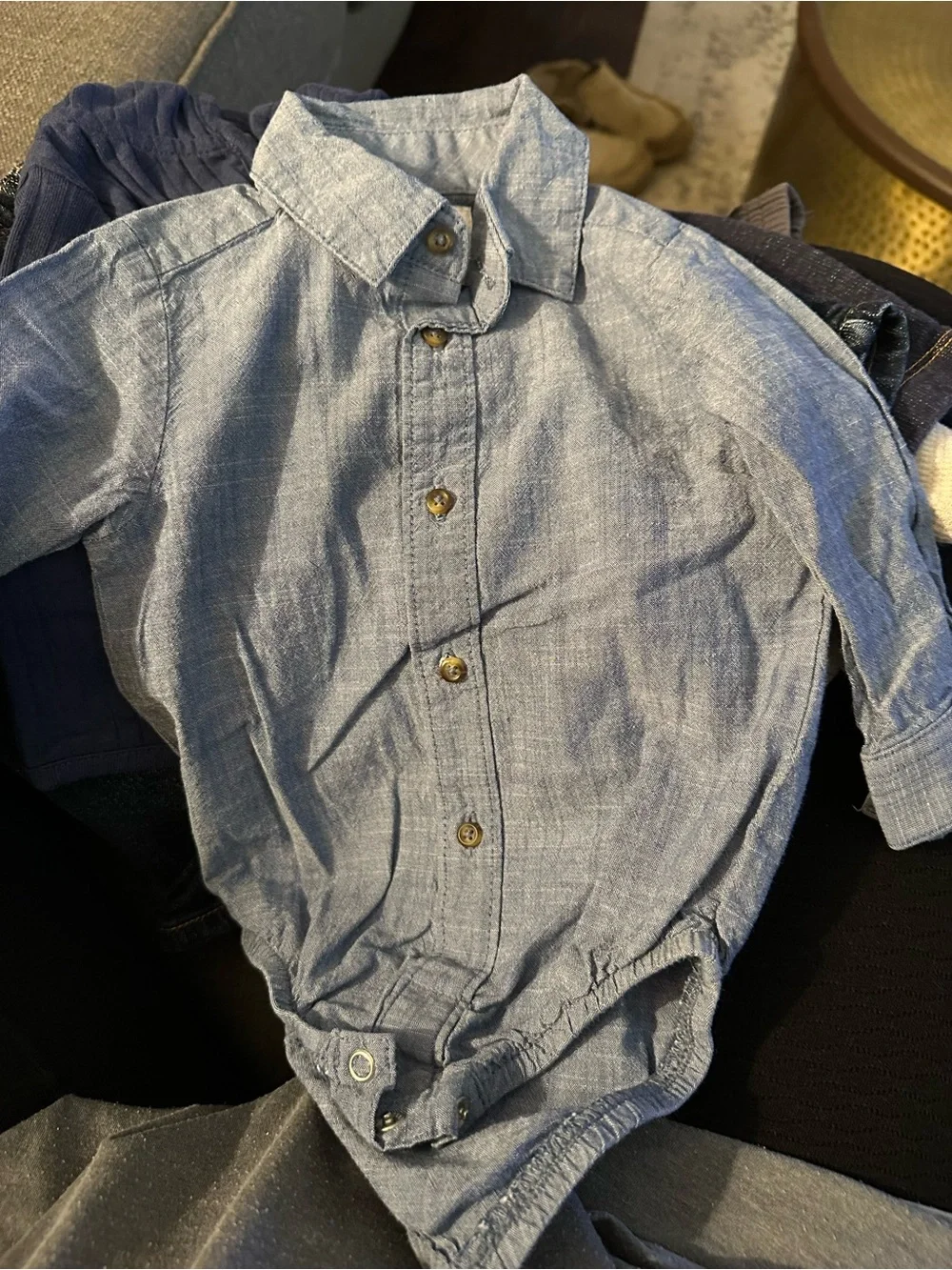 Lot of 11 baby pieces size 6M and 3-6 months